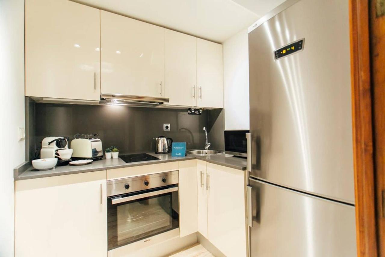 New With Height- 2Bd 1Bth- Pajaritos Leilighet Sevilla Eksteriør bilde