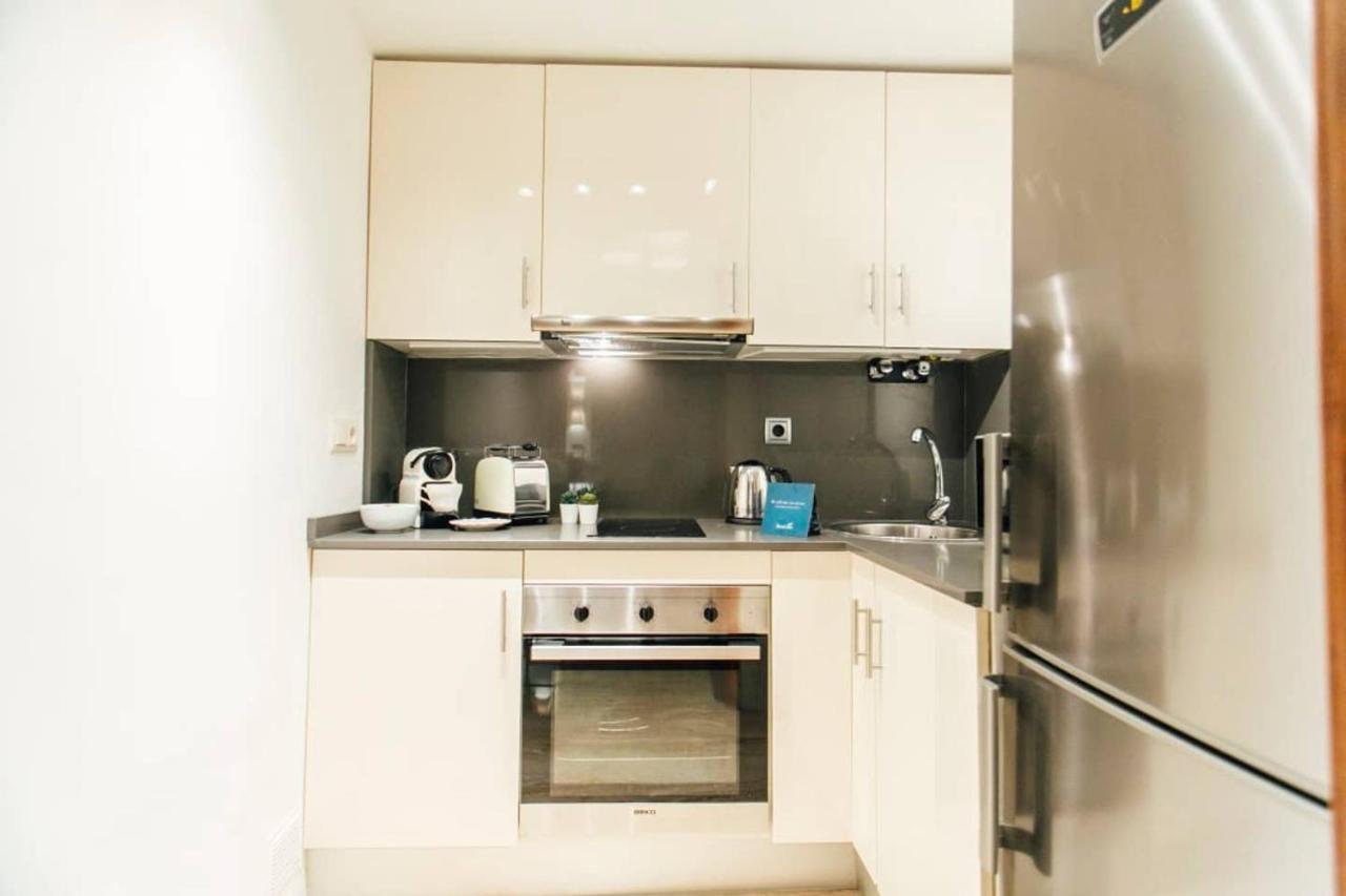 New With Height- 2Bd 1Bth- Pajaritos Leilighet Sevilla Eksteriør bilde