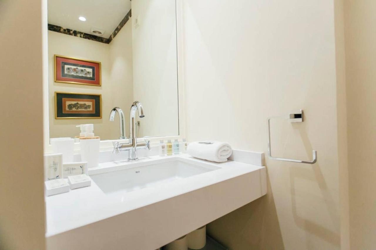 New With Height- 2Bd 1Bth- Pajaritos Leilighet Sevilla Eksteriør bilde
