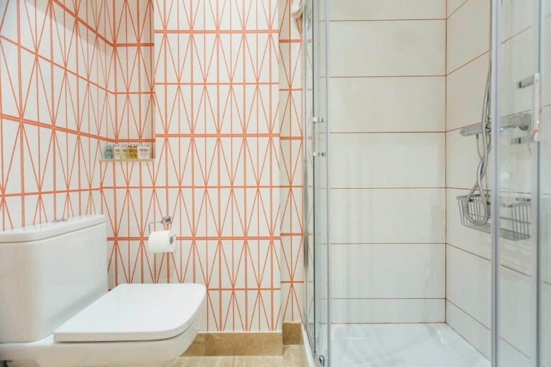 New With Height- 2Bd 1Bth- Pajaritos Leilighet Sevilla Eksteriør bilde